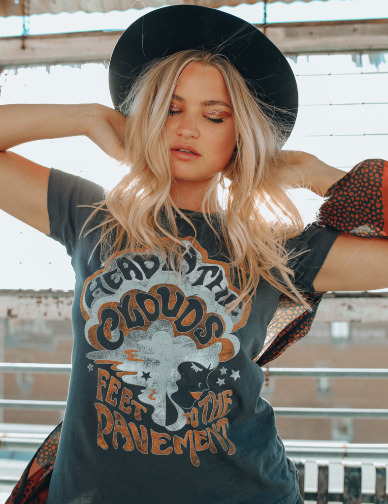Dazey LA Head in the Clouds Tee - Medium